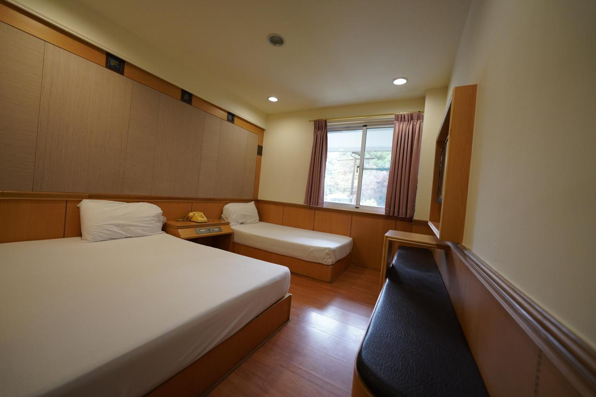 Wun Sun Hotel Zhongzheng  Eksteriør billede