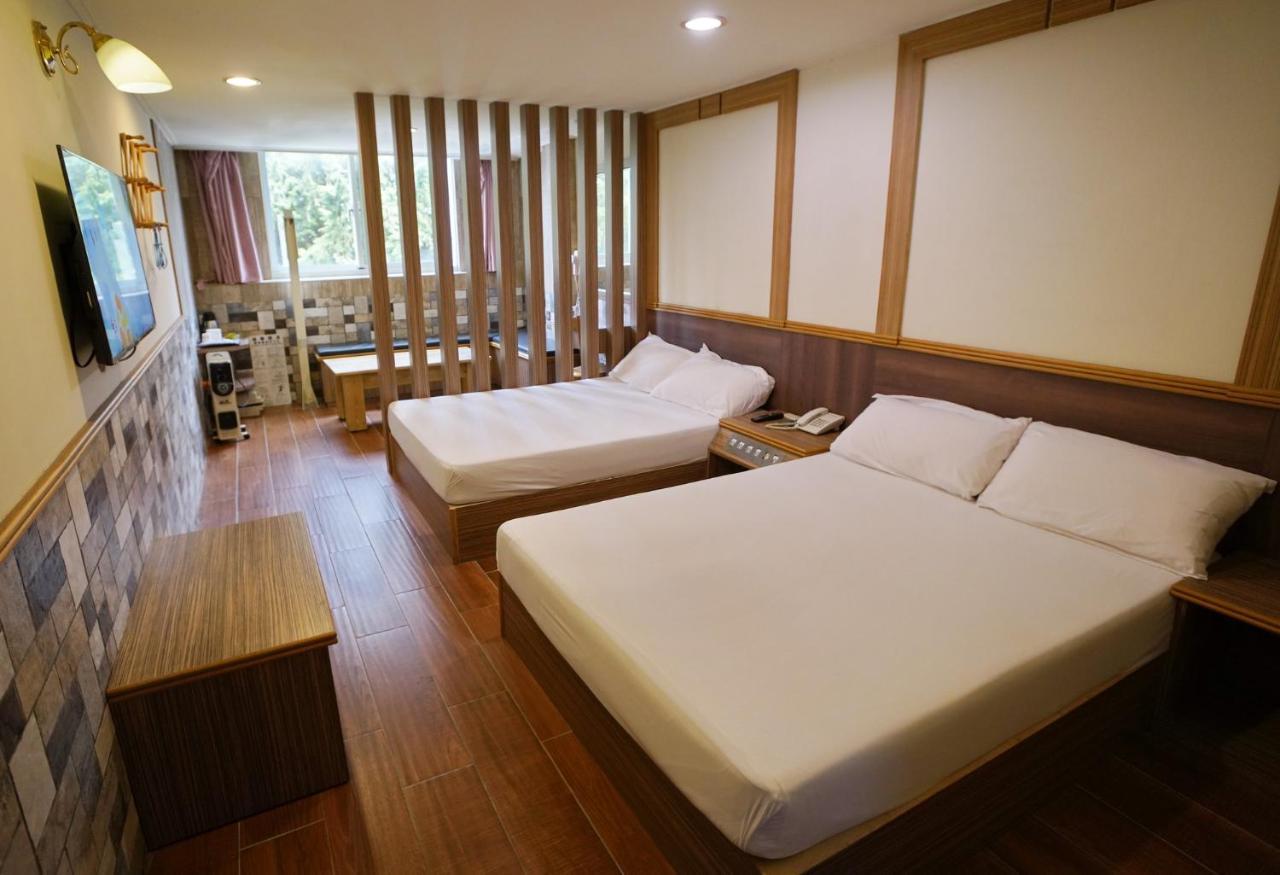 Wun Sun Hotel Zhongzheng  Eksteriør billede